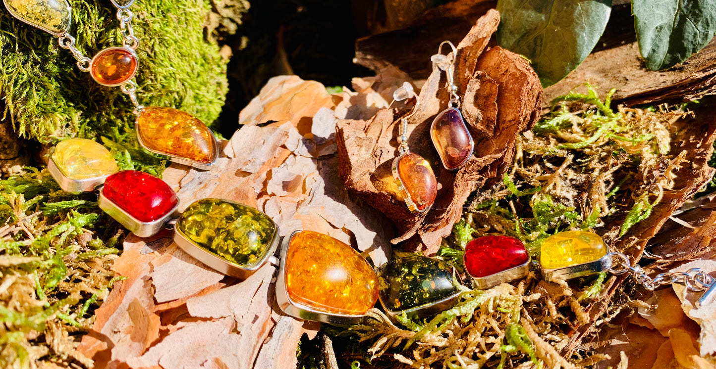 Schmuckset - "Spring" 3- teilig, / Kette, Armband, Ohrstecker / aus Epoxidharz