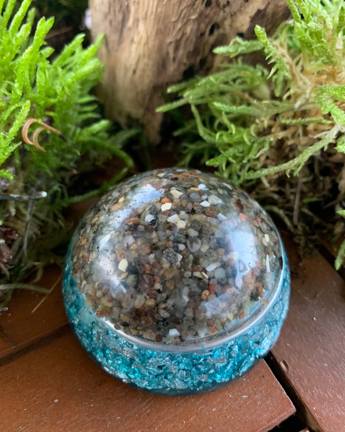 Orgonit Raumschmeichler / klein-Durchmesser 6 cm / Silberspirale / Steinmischung / liegende Acht