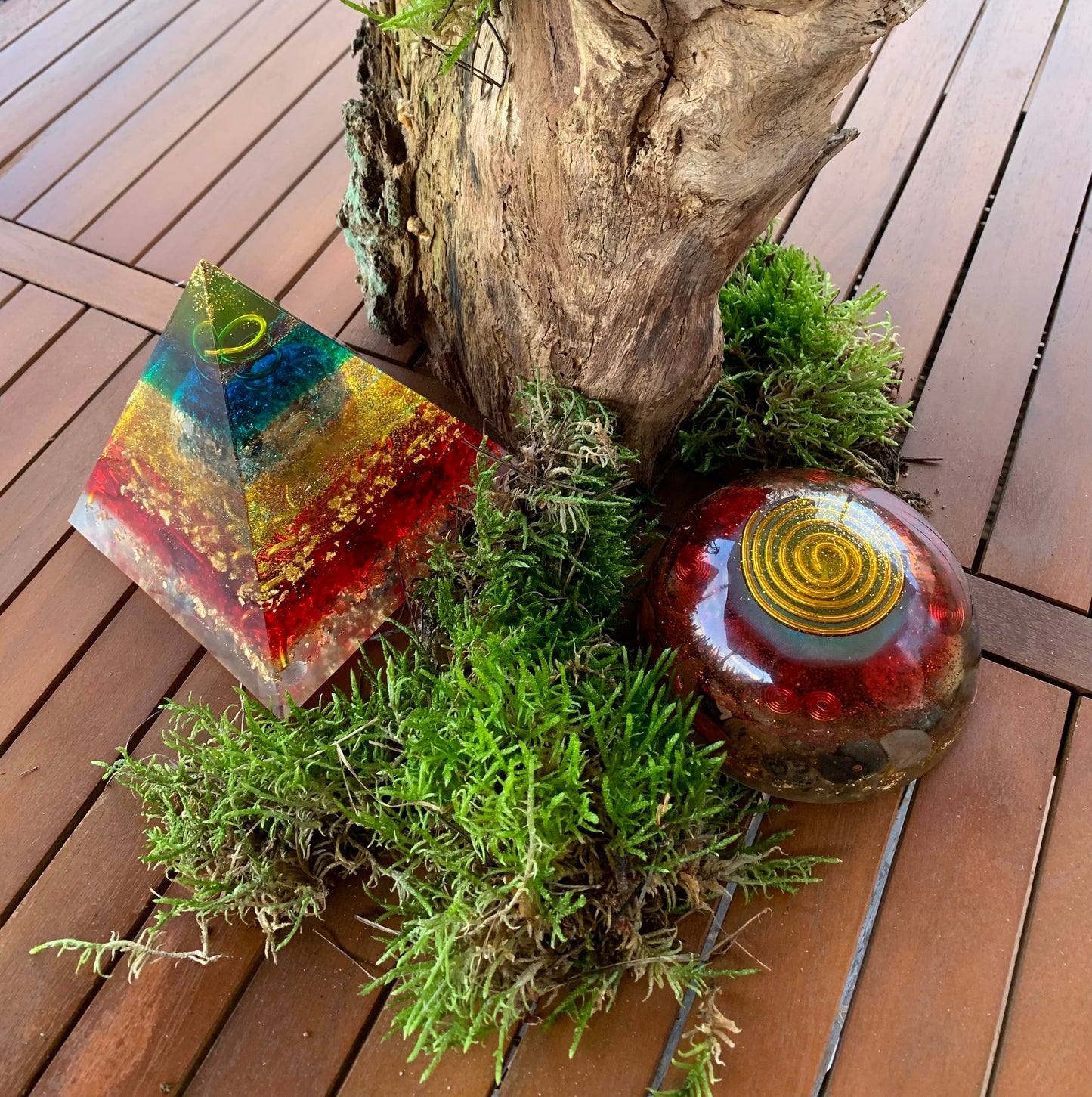 Orgonitpyramide XL 15x15x15cm mit Orgonitherz