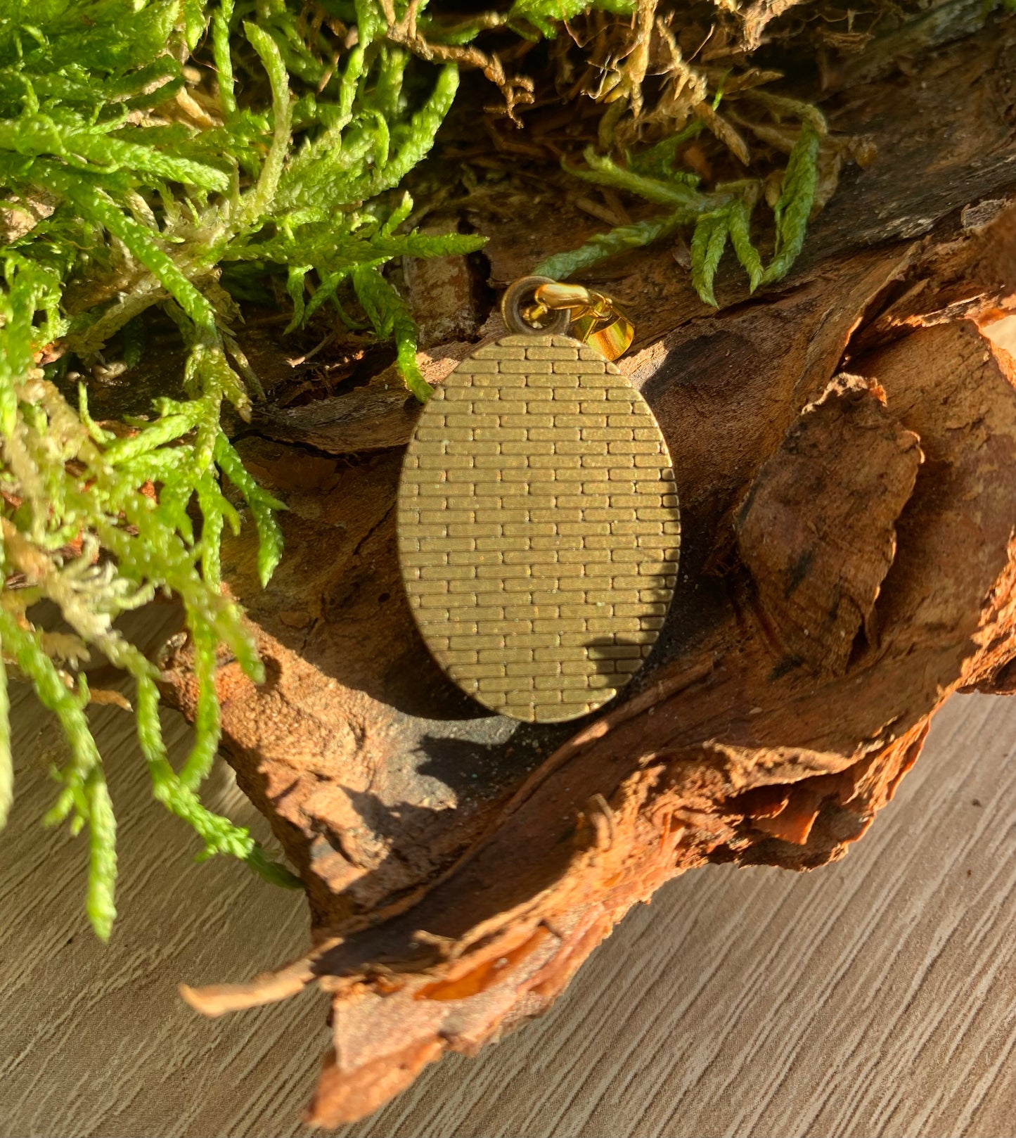 Amulett mit Heilstein - Fuchsit und Blattgold (Orgonit)